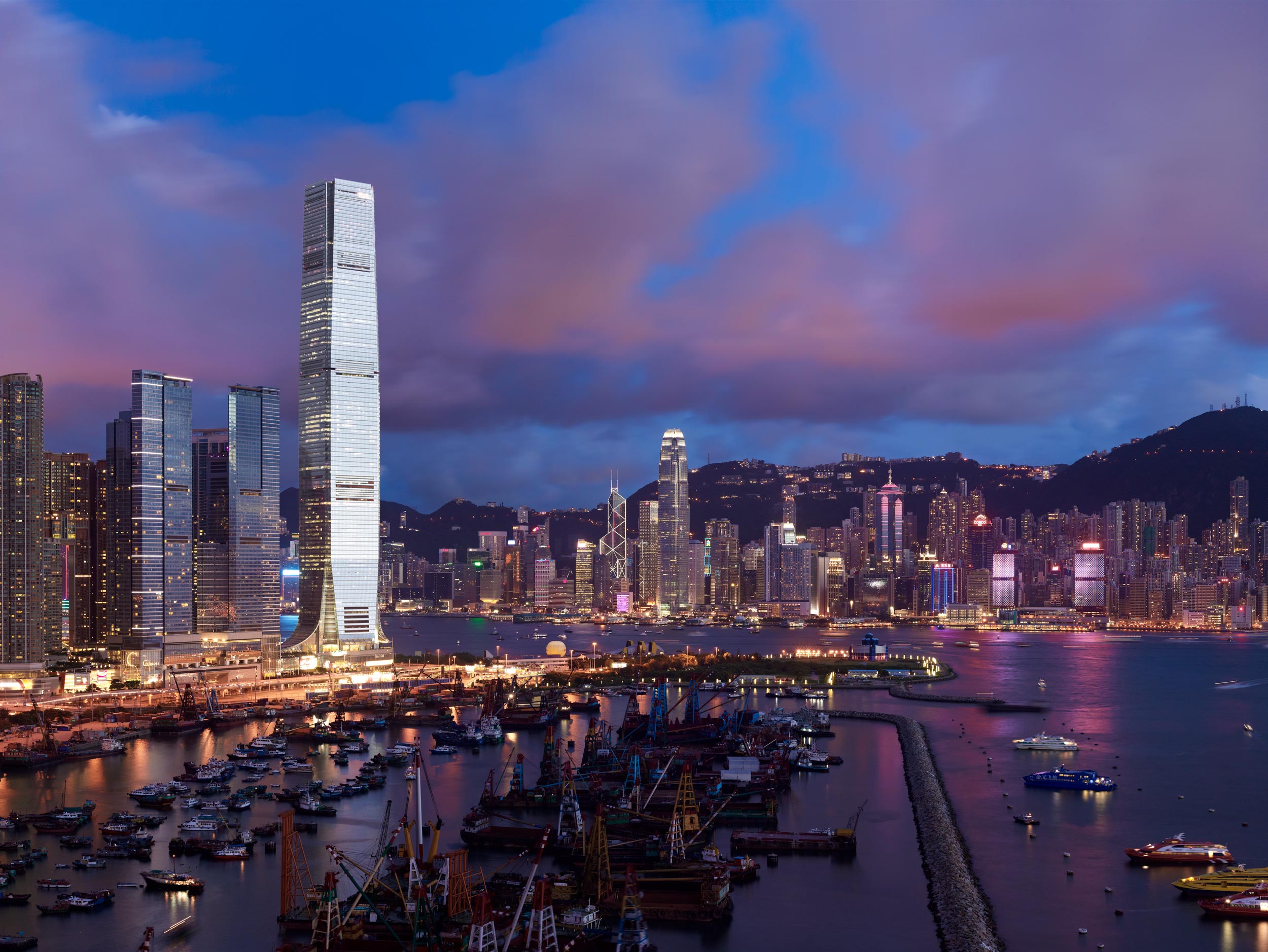 International-Finance-Centre-Hong-Kong-skyscraper-by-KPF